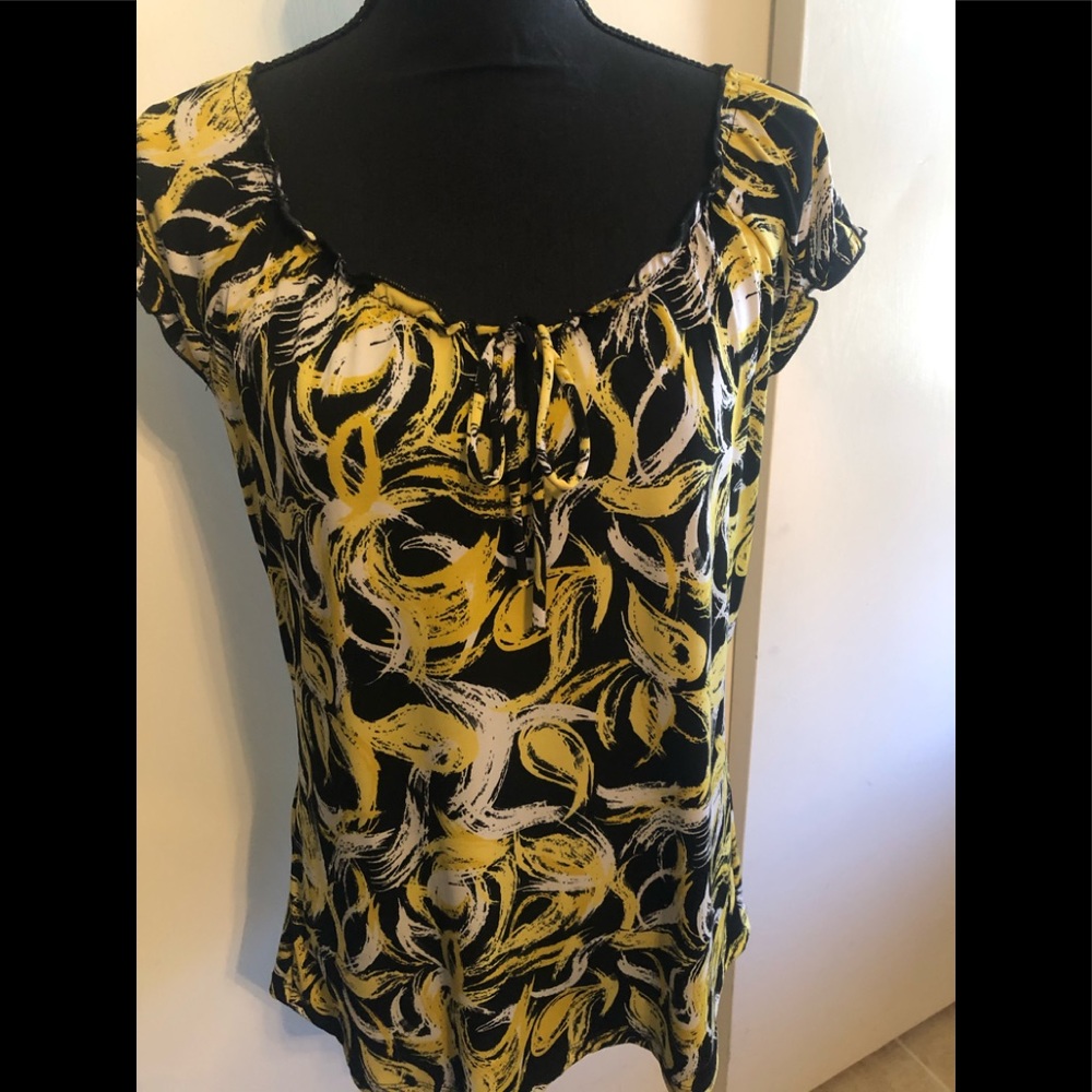 Cap sleeve top